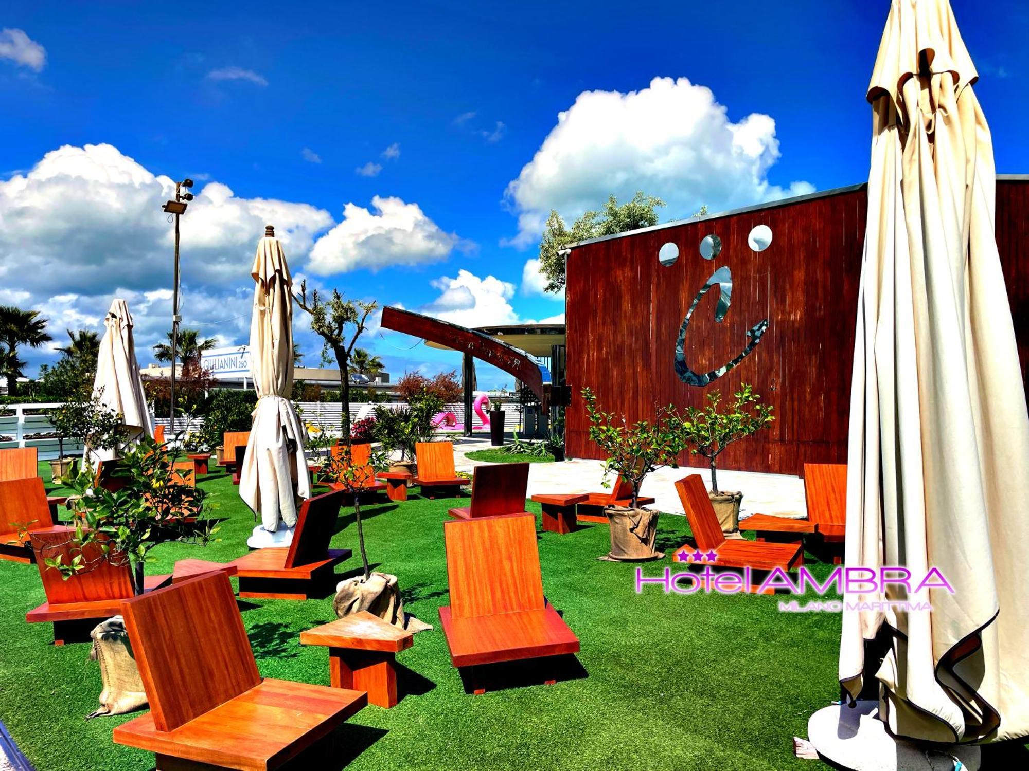 Hotel Ambra Milano Marittima Exterior foto